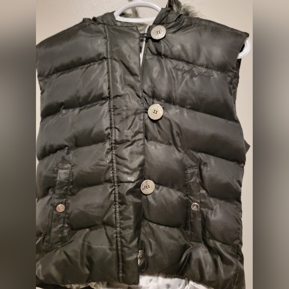 Baby phat vest - Picture 9 of 9